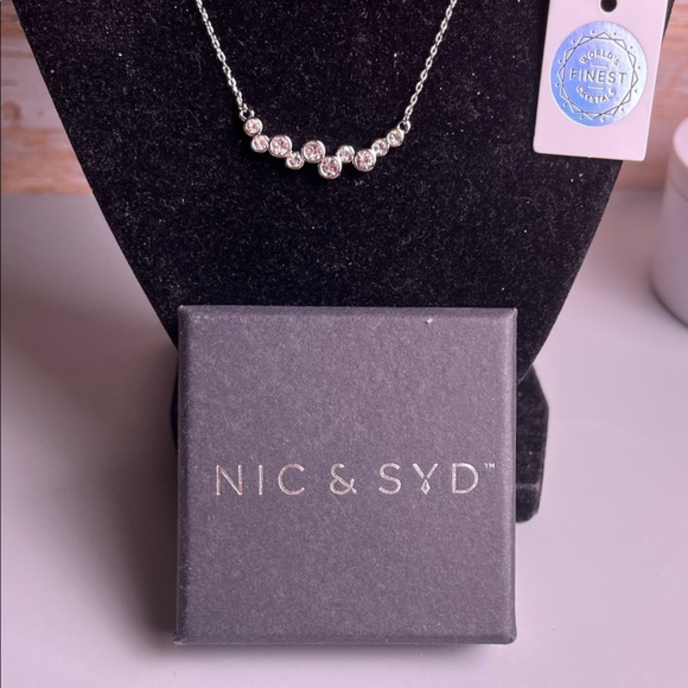 Nic & Sid Crystal Cluster Necklace MSRP $69.00